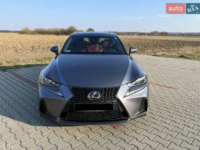 Серый Лексус ИС, объемом двигателя 3.5 л и пробегом 70 тыс. км за 19000 $, фото 2 на Automoto.ua