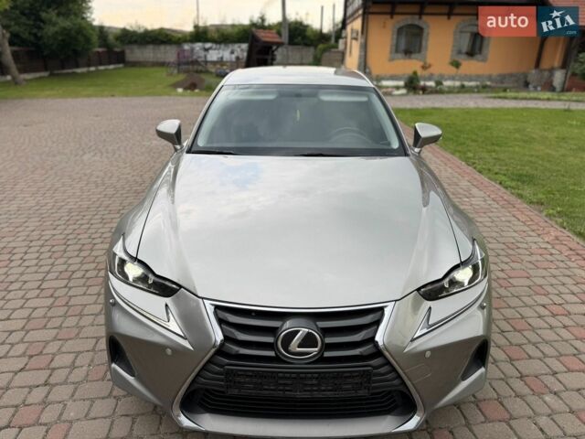 Сірий Лексус ІС, об'ємом двигуна 2 л та пробігом 98 тис. км за 17700 $, фото 21 на Automoto.ua