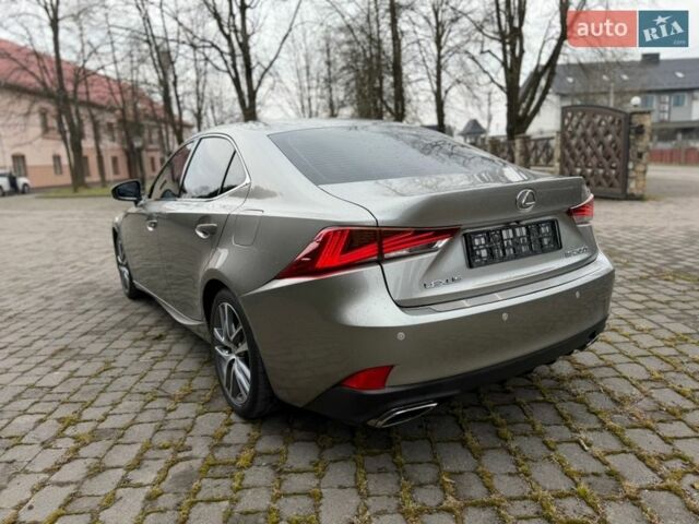 Серый Лексус ИС, объемом двигателя 2 л и пробегом 98 тыс. км за 20400 $, фото 14 на Automoto.ua