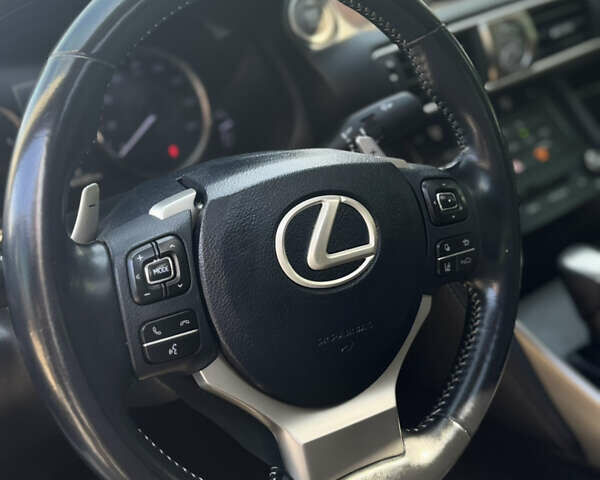 Серый Лексус ИС, объемом двигателя 2 л и пробегом 110 тыс. км за 18900 $, фото 10 на Automoto.ua