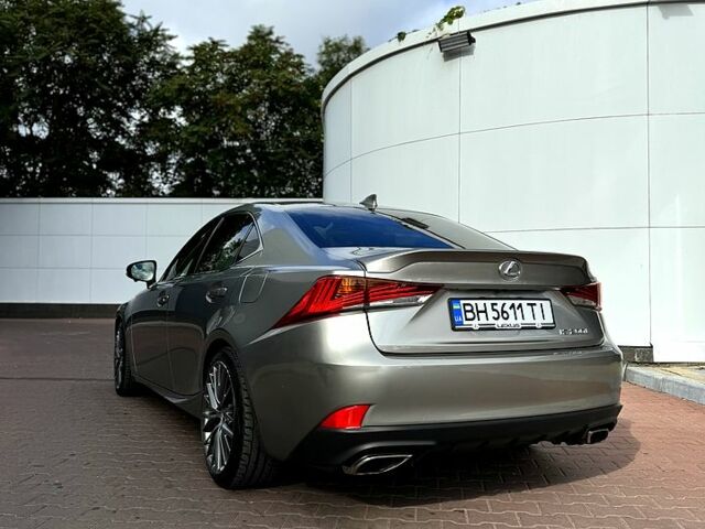 Сірий Лексус ІС, об'ємом двигуна 2 л та пробігом 110 тис. км за 20500 $, фото 6 на Automoto.ua