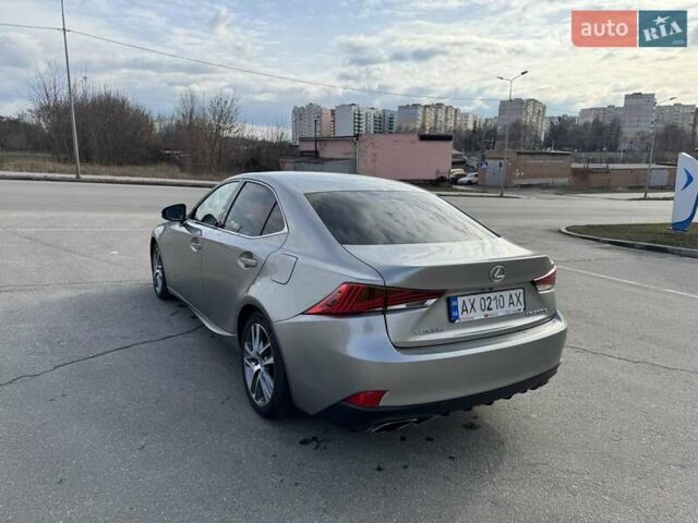Серый Лексус ИС, объемом двигателя 2 л и пробегом 165 тыс. км за 21500 $, фото 7 на Automoto.ua