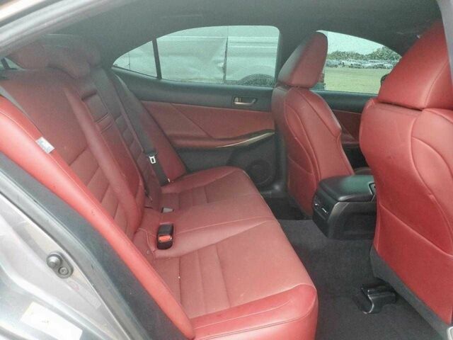 Серый Лексус ИС, объемом двигателя 2 л и пробегом 129 тыс. км за 4100 $, фото 9 на Automoto.ua