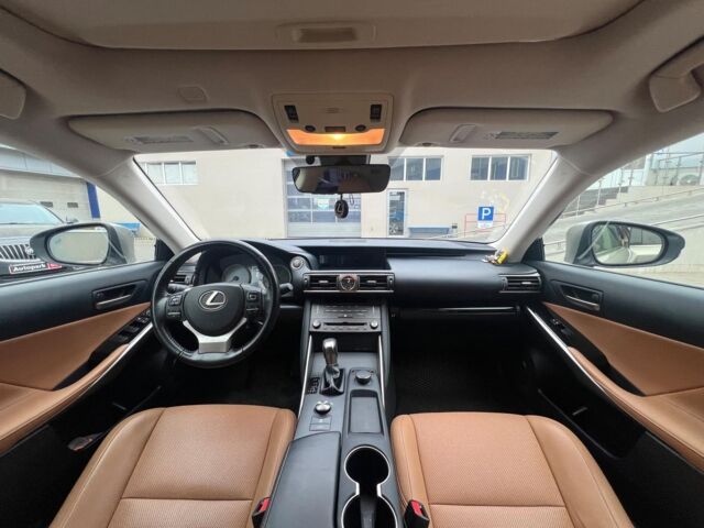 Серый Лексус ИС, объемом двигателя 2 л и пробегом 55 тыс. км за 26990 $, фото 21 на Automoto.ua