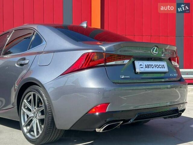 Серый Лексус ИС, объемом двигателя 2 л и пробегом 63 тыс. км за 22990 $, фото 6 на Automoto.ua