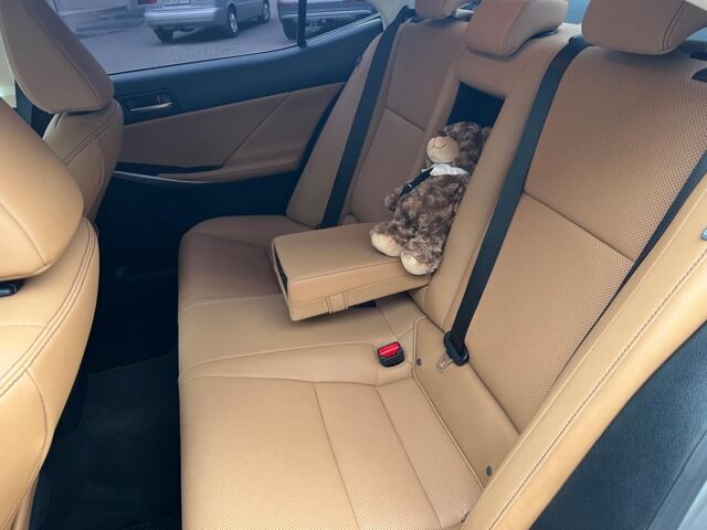 Серый Лексус ИС, объемом двигателя 2 л и пробегом 55 тыс. км за 26990 $, фото 16 на Automoto.ua