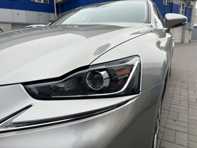 Серый Лексус ИС, объемом двигателя 2 л и пробегом 55 тыс. км за 26990 $, фото 12 на Automoto.ua