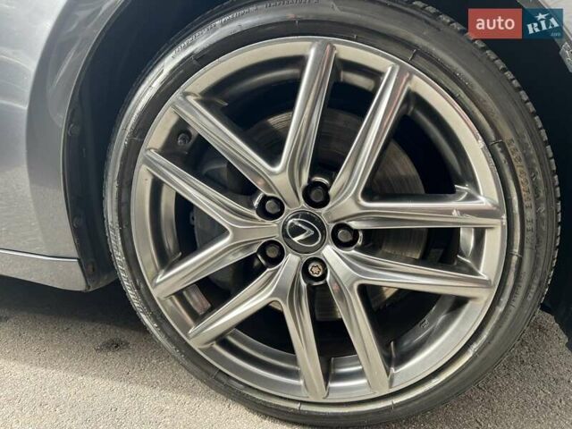 Серый Лексус ИС, объемом двигателя 2 л и пробегом 25 тыс. км за 27000 $, фото 14 на Automoto.ua