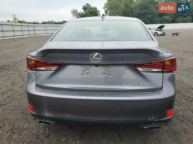 Серый Лексус ИС, объемом двигателя 2 л и пробегом 90 тыс. км за 6000 $, фото 5 на Automoto.ua