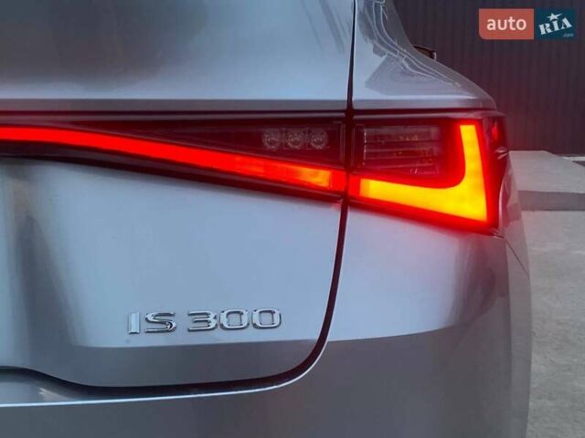 Сірий Лексус ІС, об'ємом двигуна 2 л та пробігом 55 тис. км за 36999 $, фото 8 на Automoto.ua