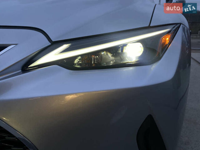 Сірий Лексус ІС, об'ємом двигуна 2 л та пробігом 55 тис. км за 36999 $, фото 9 на Automoto.ua