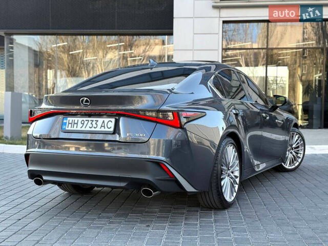 Серый Лексус ИС, объемом двигателя 2 л и пробегом 8 тыс. км за 37300 $, фото 5 на Automoto.ua