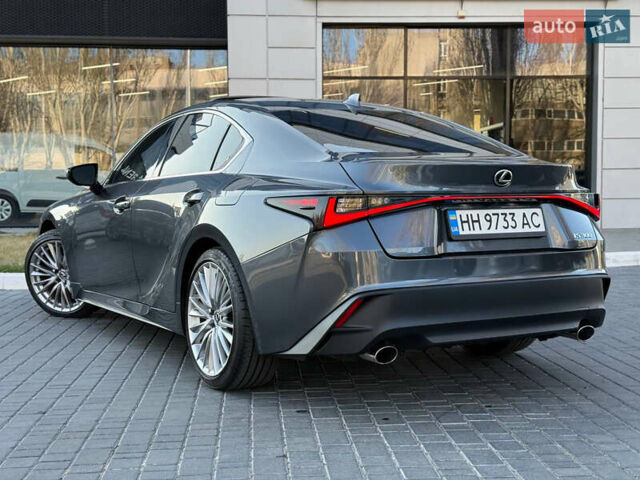 Серый Лексус ИС, объемом двигателя 2 л и пробегом 8 тыс. км за 37300 $, фото 6 на Automoto.ua