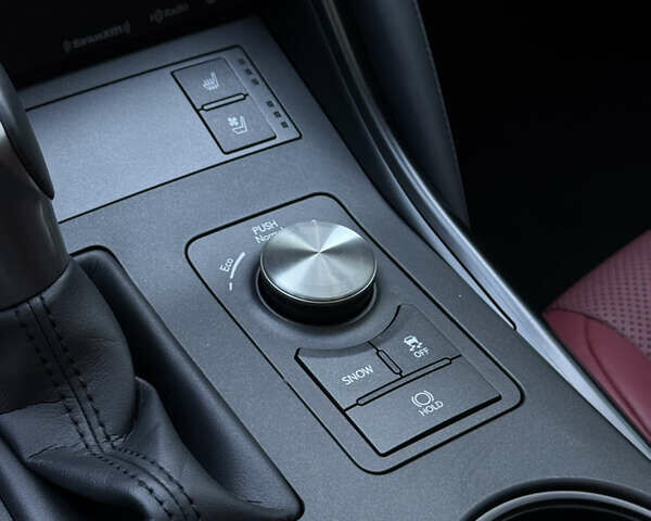 Сірий Лексус ІС, об'ємом двигуна 2 л та пробігом 10 тис. км за 35500 $, фото 28 на Automoto.ua