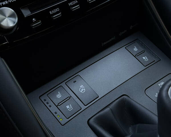 Сірий Лексус ІС, об'ємом двигуна 2 л та пробігом 10 тис. км за 35500 $, фото 27 на Automoto.ua