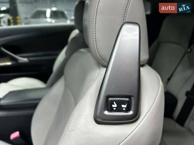 Синий Лексус ИС, объемом двигателя 2.5 л и пробегом 184 тыс. км за 13500 $, фото 6 на Automoto.ua