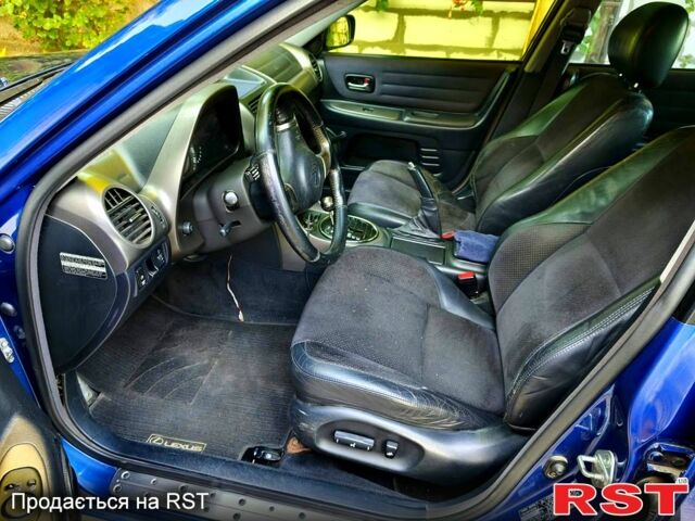 Синій Лексус ІС, об'ємом двигуна 2 л та пробігом 320 тис. км за 4500 $, фото 4 на Automoto.ua