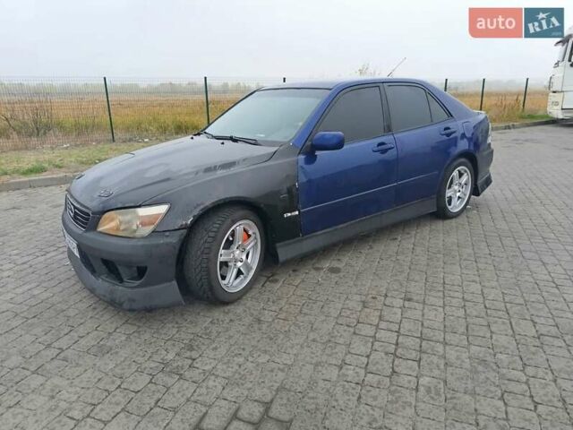 Синий Лексус ИС, объемом двигателя 1.99 л и пробегом 299 тыс. км за 3800 $, фото 3 на Automoto.ua