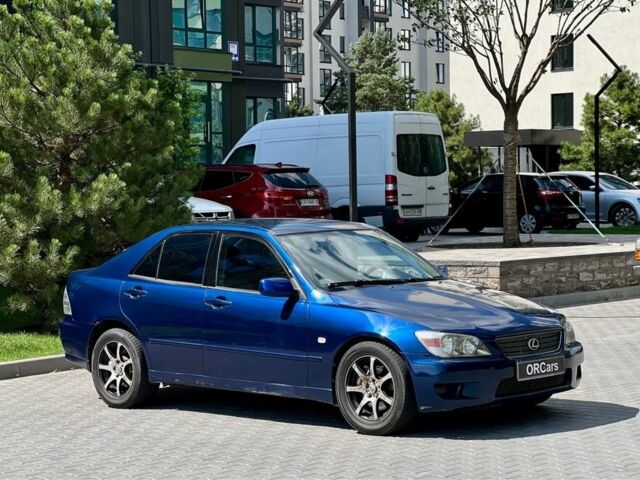 Синий Лексус ИС, объемом двигателя 2 л и пробегом 310 тыс. км за 4999 $, фото 1 на Automoto.ua