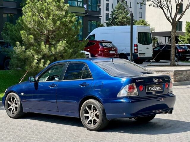 Синий Лексус ИС, объемом двигателя 2 л и пробегом 310 тыс. км за 4999 $, фото 4 на Automoto.ua