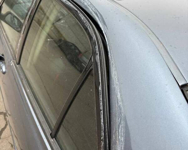 Синій Лексус ІС, об'ємом двигуна 1.99 л та пробігом 203 тис. км за 3200 $, фото 4 на Automoto.ua