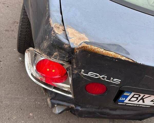 Синій Лексус ІС, об'ємом двигуна 1.99 л та пробігом 203 тис. км за 3200 $, фото 9 на Automoto.ua