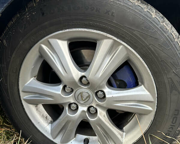 Синий Лексус ИС, объемом двигателя 2.23 л и пробегом 264 тыс. км за 7400 $, фото 5 на Automoto.ua