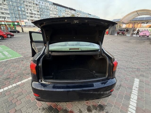 Синій Лексус ІС, об'ємом двигуна 0 л та пробігом 260 тис. км за 4012 $, фото 5 на Automoto.ua