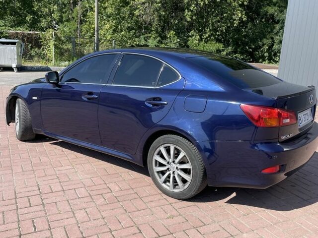 Синий Лексус ИС, объемом двигателя 2.2 л и пробегом 190 тыс. км за 5500 $, фото 1 на Automoto.ua