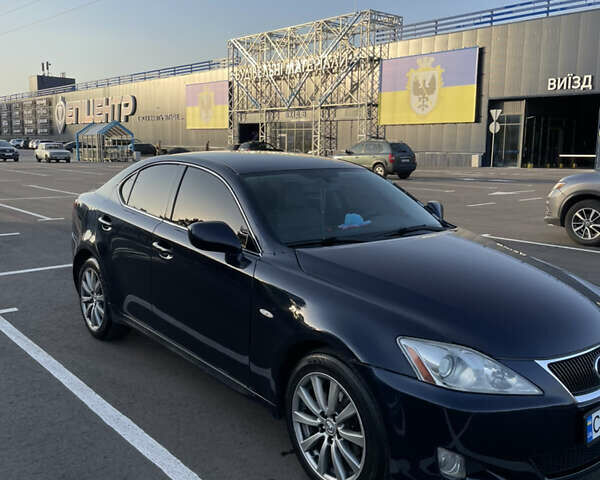 Синий Лексус ИС, объемом двигателя 2.23 л и пробегом 300 тыс. км за 7200 $, фото 2 на Automoto.ua