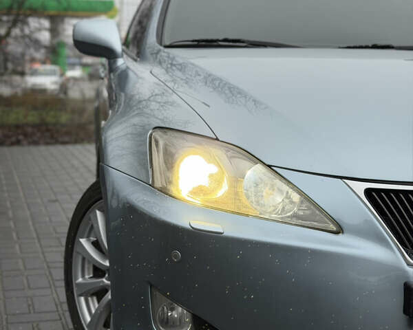 Синій Лексус ІС, об'ємом двигуна 2.23 л та пробігом 249 тис. км за 8499 $, фото 6 на Automoto.ua