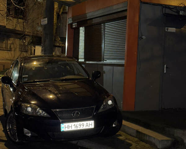 Синій Лексус ІС, об'ємом двигуна 2.23 л та пробігом 275 тис. км за 8500 $, фото 2 на Automoto.ua