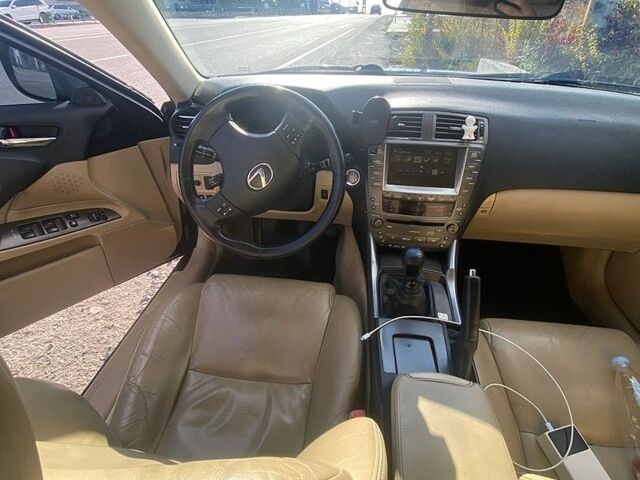 Синій Лексус ІС, об'ємом двигуна 2.23 л та пробігом 270 тис. км за 7200 $, фото 15 на Automoto.ua