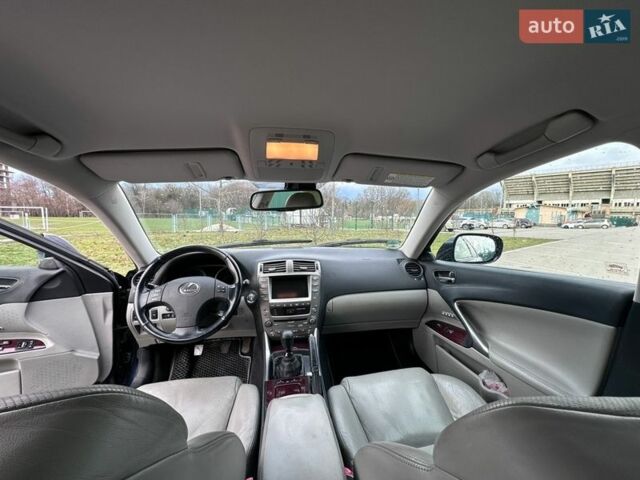 Синій Лексус ІС, об'ємом двигуна 2.23 л та пробігом 340 тис. км за 8000 $, фото 16 на Automoto.ua