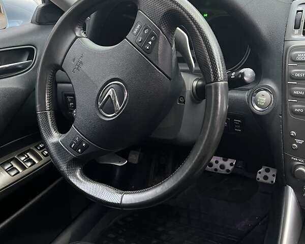 Синій Лексус ІС, об'ємом двигуна 3 л та пробігом 228 тис. км за 7500 $, фото 7 на Automoto.ua