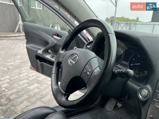 Синій Лексус ІС, об'ємом двигуна 2.2 л та пробігом 370 тис. км за 6499 $, фото 70 на Automoto.ua