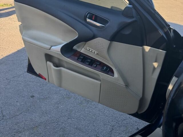 Синій Лексус ІС, об'ємом двигуна 2.5 л та пробігом 180 тис. км за 8200 $, фото 1 на Automoto.ua