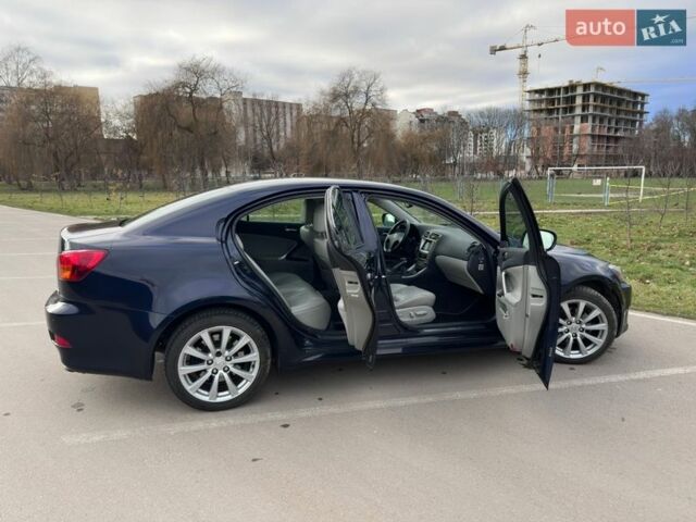 Синій Лексус ІС, об'ємом двигуна 2.23 л та пробігом 340 тис. км за 8000 $, фото 23 на Automoto.ua
