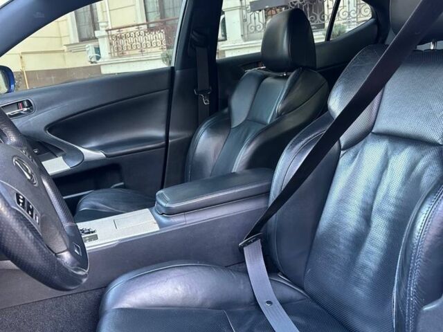 Синій Лексус ІС, об'ємом двигуна 5 л та пробігом 180 тис. км за 9500 $, фото 10 на Automoto.ua