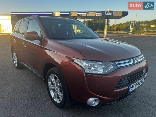 Синий Лексус ИС, объемом двигателя 2.23 л и пробегом 202 тыс. км за 7900 $, фото 5 на Automoto.ua