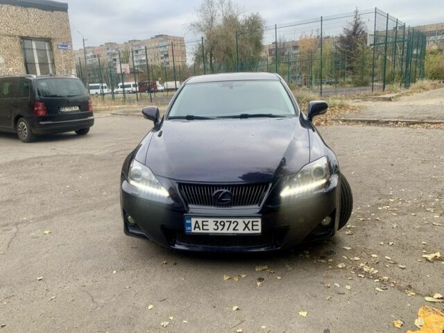 Синий Лексус ИС, объемом двигателя 2.2 л и пробегом 324 тыс. км за 9200 $, фото 7 на Automoto.ua
