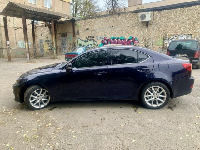 Синий Лексус ИС, объемом двигателя 2.2 л и пробегом 324 тыс. км за 9200 $, фото 1 на Automoto.ua