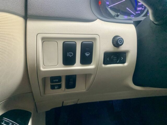 Синий Лексус ИС, объемом двигателя 2.2 л и пробегом 324 тыс. км за 9200 $, фото 12 на Automoto.ua