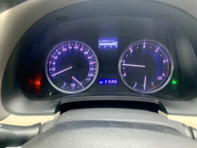 Синий Лексус ИС, объемом двигателя 2.2 л и пробегом 324 тыс. км за 9200 $, фото 5 на Automoto.ua