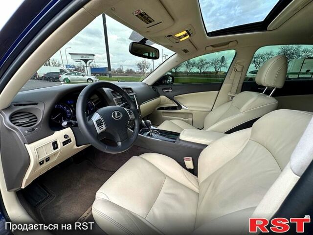 Синий Лексус ИС, объемом двигателя 2.5 л и пробегом 168 тыс. км за 10999 $, фото 12 на Automoto.ua