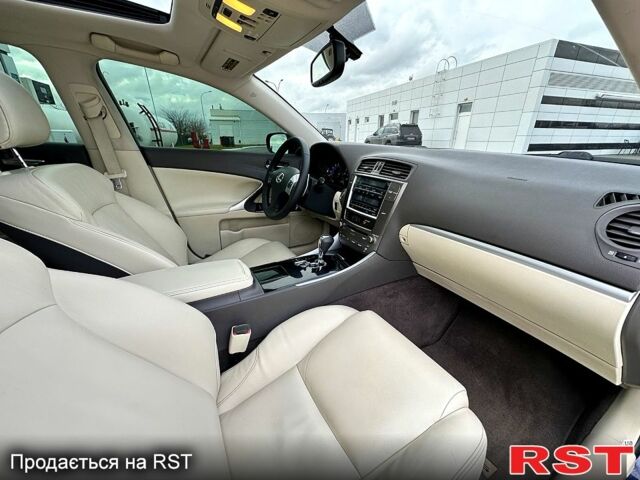 Синий Лексус ИС, объемом двигателя 2.5 л и пробегом 168 тыс. км за 10999 $, фото 11 на Automoto.ua