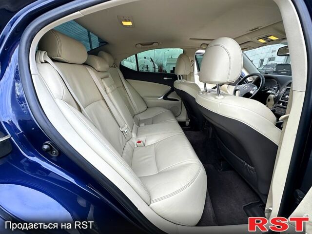 Синий Лексус ИС, объемом двигателя 2.5 л и пробегом 168 тыс. км за 10999 $, фото 8 на Automoto.ua