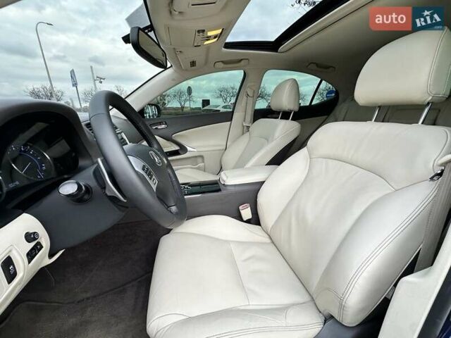 Синий Лексус ИС, объемом двигателя 2.5 л и пробегом 168 тыс. км за 10999 $, фото 13 на Automoto.ua