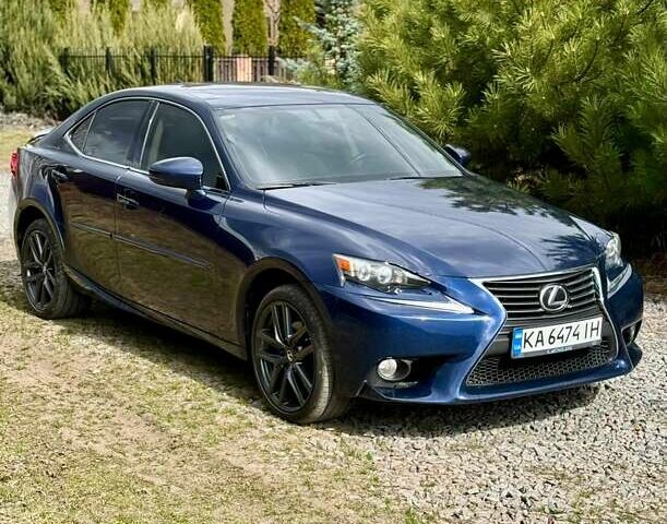 Синий Лексус ИС, объемом двигателя 2.5 л и пробегом 188 тыс. км за 15500 $, фото 1 на Automoto.ua