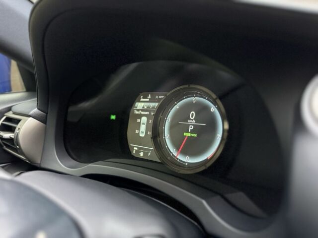 Синій Лексус ІС, об'ємом двигуна 2.5 л та пробігом 141 тис. км за 19000 $, фото 5 на Automoto.ua